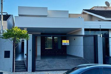 Casa &agrave; venda - 128m&sup2; - Jardim Ouro Branco