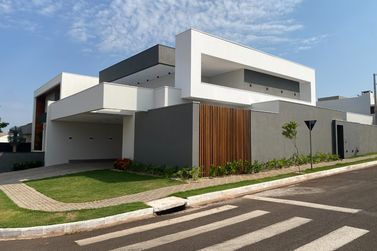 Casa &agrave; venda - 232m&sup2; - Condom&iacute;nio San Lorenzo