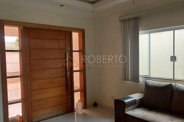 Sobrado &agrave; venda - 600m&sup2; - Jardim Ouro Branco