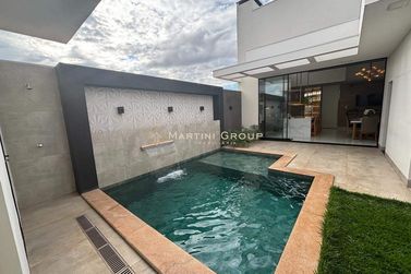 Casa &agrave; venda - 222m&sup2; - Jardim Monte Cristo