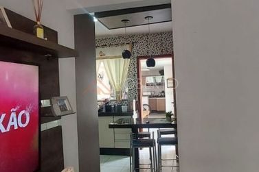 Casa &agrave; venda - 200m&sup2; - Residencial Fazenda Simone