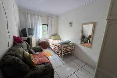 Casa &agrave; venda - 300m&sup2; - Distrito Sumar&eacute; (Sumar&eacute;)