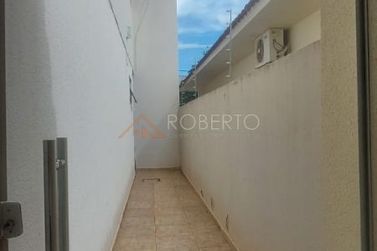 Sobrado &agrave; venda - 246m&sup2; - Jardim Igua&ccedil;u