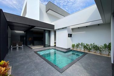 Casa &agrave; venda - 232m&sup2; - Condom&iacute;nio San Lorenzo