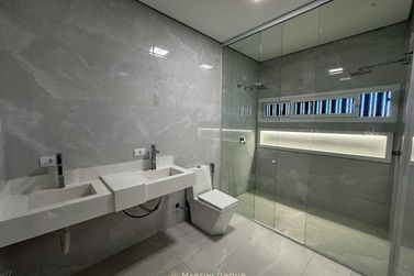 Casa &agrave; venda - 305m&sup2; - Condom&iacute;nio Parthenon