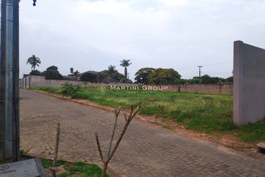 Terreno &agrave; venda - 600m&sup2; - Condom&iacute;nio Royal Boulevard