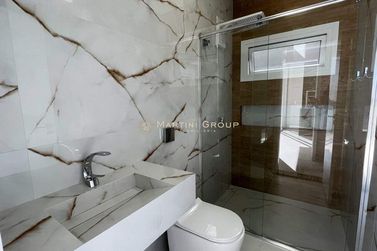 Casa &agrave; venda - 210m&sup2; - Condom&iacute;nio San Lorenzo