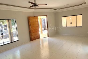 Casa &agrave; venda - 220m&sup2; - Jardim Novo Ouro Branco