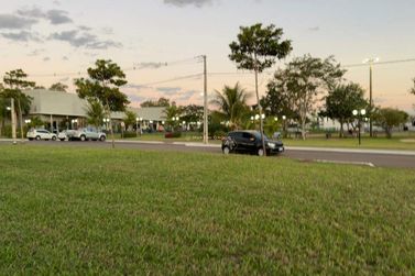 Terreno &agrave; venda - 300m&sup2; - Condom&iacute;nio Bougainville