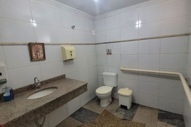 Sala Comercial para alugar - 100m&sup2; - Centro