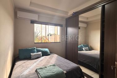 Casa &agrave; venda - 303m&sup2; - Conjunto Habitacional Sumar&eacute; (Sumar&eacute;)