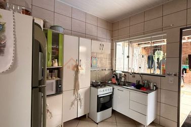 Casa &agrave; venda - 200m&sup2; - Residencial Fazenda Simone