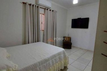 Casa &agrave; venda - 320m&sup2; - Jardim Ouro Branco
