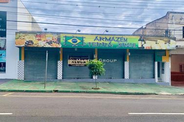 Sala Comercial &agrave; venda - 373m&sup2; - Centro