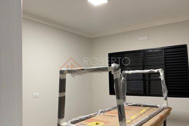 Casa &agrave; venda - 300m&sup2; - Jardim Santos Dumont