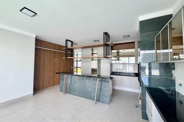 Casa &agrave; venda - 200m&sup2; - Condom&iacute;nio Arauc&aacute;ria