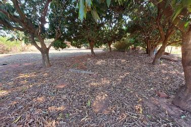 Ch&aacute;cara &agrave; venda - 2500m&sup2; - Jardim Morada do Sol