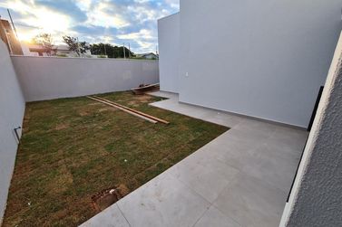 Casa &agrave; venda - 130m&sup2; - JARDIM PORTO SEGURO