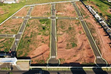 Terreno &agrave; venda - 354m&sup2; - Condom&iacute;nio Residencial Mantiqueira