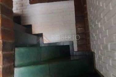 Sobrado &agrave; venda - 250m&sup2; - Centro