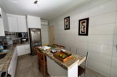 Casa &agrave; venda - 219m&sup2; - Jardim Ip&ecirc;