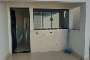 Casa &agrave; venda - 292m&sup2; - Jardim Santos Dumont