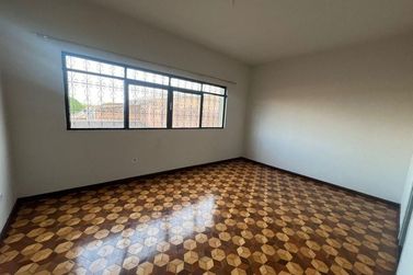 Sobrado para alugar - Centro