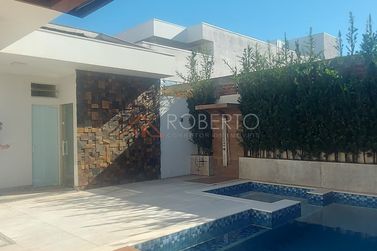 Casa &agrave; venda - 340m&sup2; - MONTE CRISTO