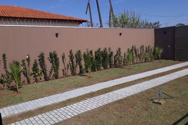Ch&aacute;cara &agrave; venda - 1500m&sup2; - Centro