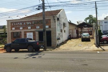 Casa &agrave; venda - 606m&sup2; - Centro