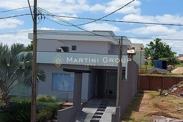Casa &agrave; venda - 400m&sup2; - Condom&iacute;nio &Aacute;guas do Paran&aacute;