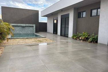 Casa &agrave; venda - 195m&sup2; - Condom&iacute;nio Parthenon