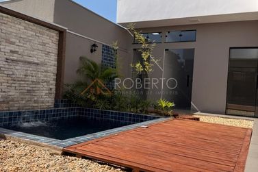 Casa &agrave; venda - 300m&sup2; - Jardim Ouro Branco