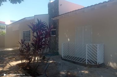 Casa &agrave; venda - 277m&sup2; - jardim Santos Dumont