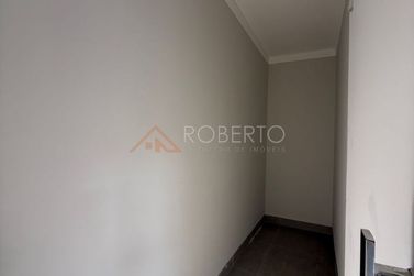 Casa &agrave; venda - 300m&sup2; - Jardim Santos Dumont