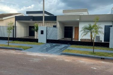 Casa &agrave; venda - 300m&sup2; - Sumar&eacute;