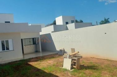 Casa &agrave; venda - 292m&sup2; - Jardim Santos Dumont