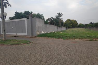 Terreno &agrave; venda - 600m&sup2; - Condom&iacute;nio Royal Boulevard