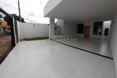 Casa &agrave; venda - 247m&sup2; - Jardim Santos Dumont
