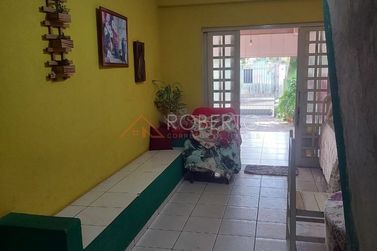 Sobrado &agrave; venda - 318m&sup2; - Centro
