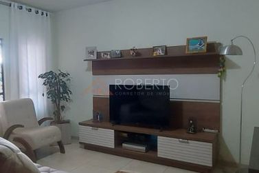 Casa &agrave; venda - 428m&sup2; - Jardim Ouro Branco
