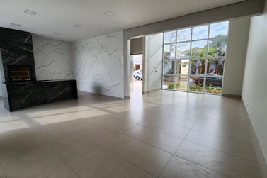 Casa &agrave; venda - 236m&sup2; - Condom&iacute;nio San Lorenzzo