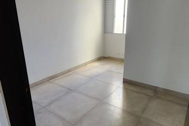 Casa &agrave; venda - 80m&sup2; - Jardim S&atilde;o Jo&atilde;o
