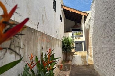 Casa &agrave; venda - 297m&sup2; - Jardim S&atilde;o Jo&atilde;o