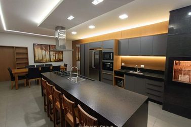 Casa &agrave; venda - 200m&sup2; - Condom&iacute;nio Parthenon