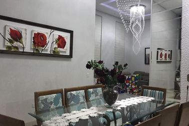 Casa &agrave; venda - 200m&sup2; - Residencial San Lorenzzo