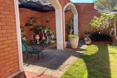 Casa &agrave; venda - 338m&sup2; - Centro