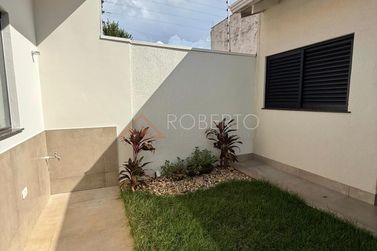 Casa &agrave; venda - 214m&sup2; - Jardim Ouro Branco