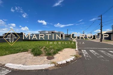 Terreno &agrave; venda - 600m&sup2; - Condom&iacute;nio Royal Park