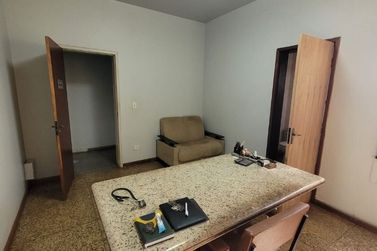Sala Comercial para alugar - 100m&sup2; - Centro